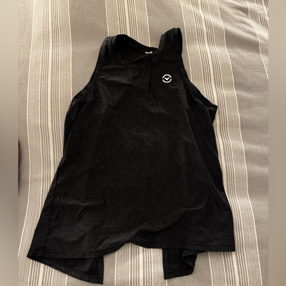 Virus open back tank size small